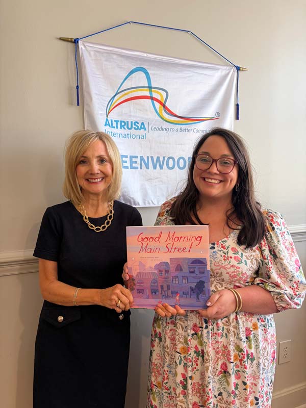 The speaker for the meeting was Melisa Fincher, who talked about her new role as executive director of Main Street Greenwood and shared upcoming events and ideas. From left are Fincher and Altrusa Vice President Jessica Pickens.