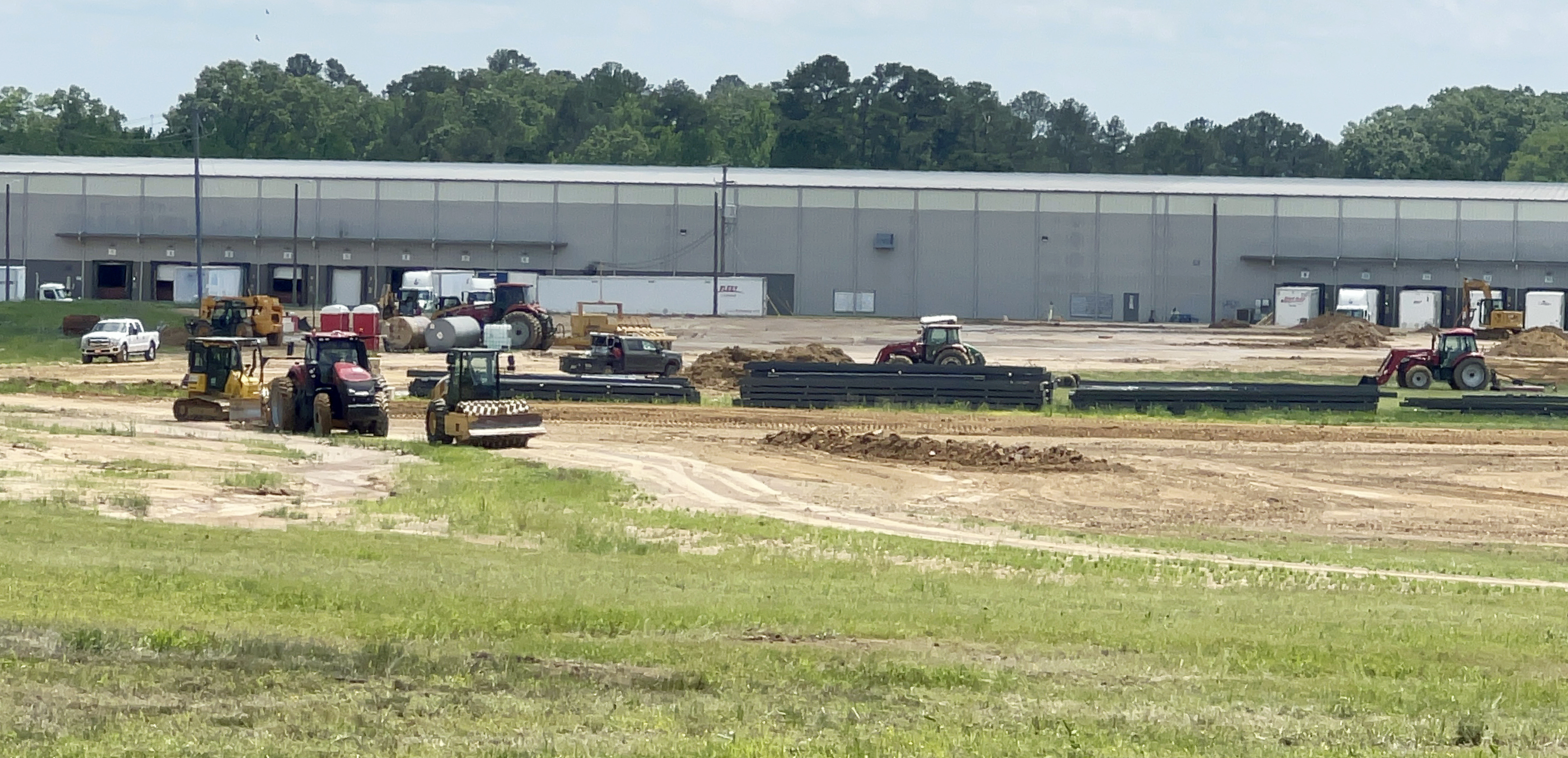Hollingsworth Groundbreaking_Crews working