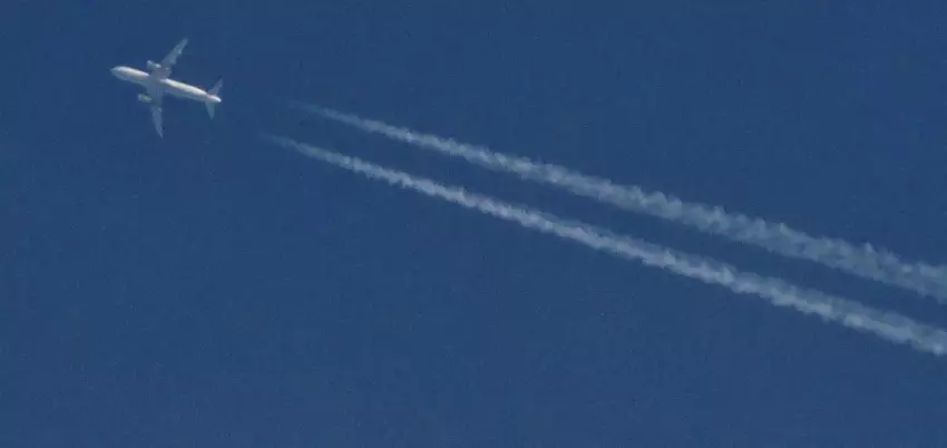 It's amazing to be able to get a shot like this from hundreds of feet below the aircraft!